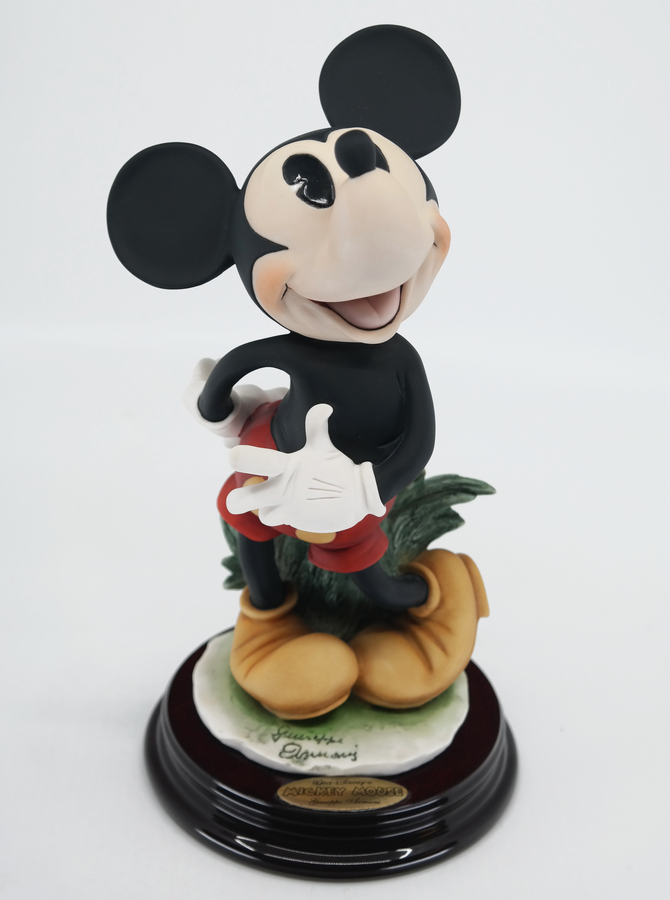 Total 59+ imagen armani mickey mouse