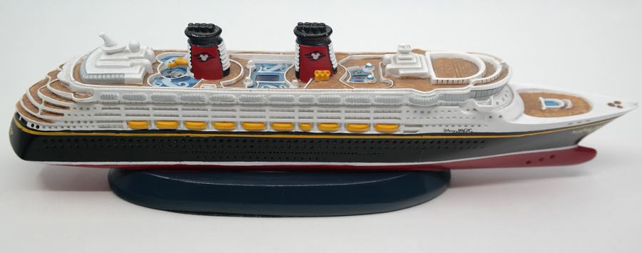 mini cruise ship toy
