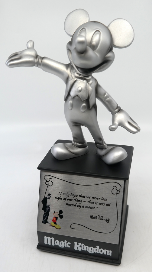 Magic Kingdom Mickey Mouse Statuette - ID: jundisneyana20240