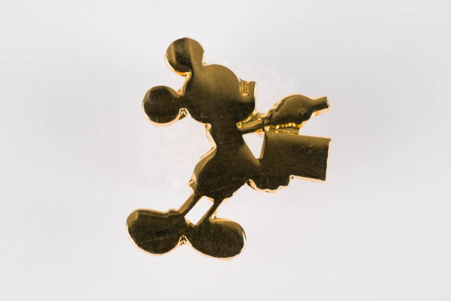 Disney Mickey Mouse Flag Face Vintage Tack Pin T-573