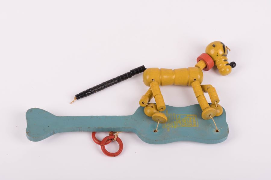 1940s Pluto Pop-Up Kritter Toy by Fisher Price - ID: sepdisneyana21025 |  Van Eaton Galleries