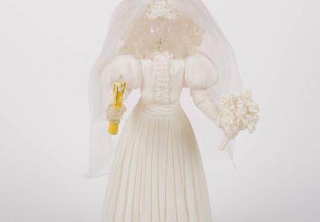 Haunted Mansion Ghost Bride Lite-Up Figure - ID: febbigfig22027 Disneyana