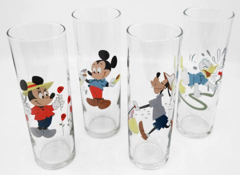 Mickey and Friends Gardening Drinking Glasses - ID: augdisneyana20079 Disneyana