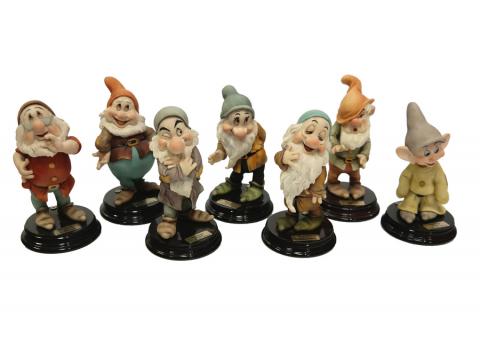 Seven Dwarfs Armani Figurine Set - ID: mardisneyana21001 Disneyana