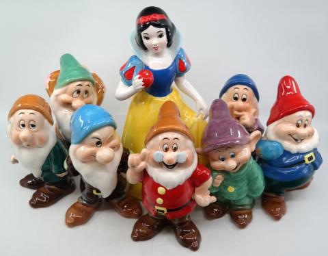 Snow White and the Seven Dwarfs 8-Piece Figurine Set - ID: novdisneyana20068 Disneyana
