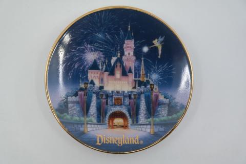 Disneyland Sleeping Beauty Castle Mini Plate - ID: julydisneyana21117 Disneyana