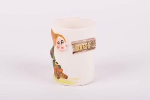 Snow White and the Seven Dwarfs Bashful  Ceramic Cup - ID: enesco00062bcu Disneyana