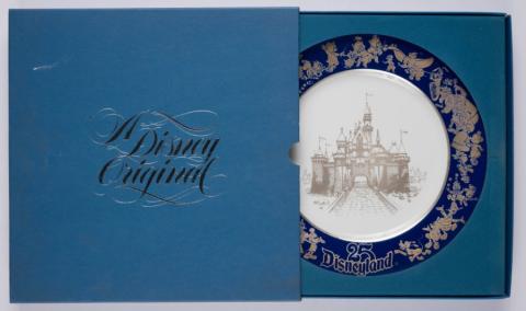 Disneyland 25th Anniversary Commemorative Plate - ID: mardisneyland22085 Disneyana