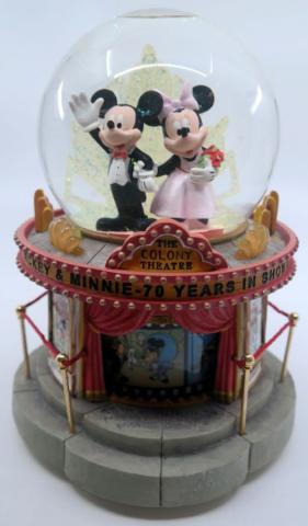 Mickey & Minnie Mouse Musical Snow Globe - ID: sepdisneyana21047 Disneyana