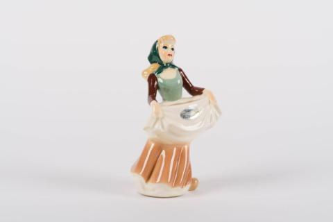 1950s Cinderella Ceramic Planter by Shaw Pottery - ID: shaw00050crags Disneyana