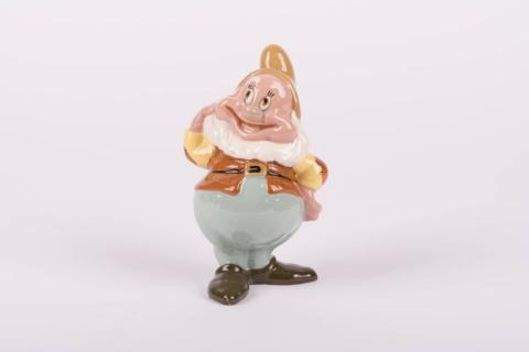 1946 Snow White Happy Figurine by Shaw Pottery - ID: shaw00082hap Disneyana