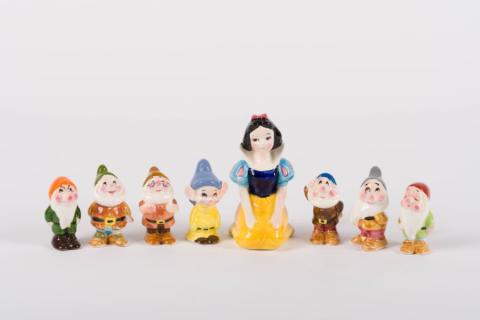 Vintage Snow White & Seven Dwarf retailer Figurines