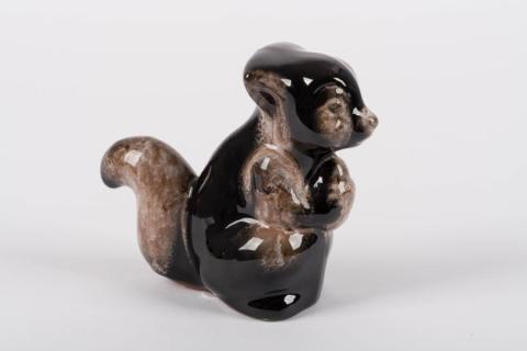 Walt Disney's "Perri" Ceramic Squirrel Figurine by Canadiana Pottery of Ingleside (c.1970's) - ID: Canada00004bar Disneyana