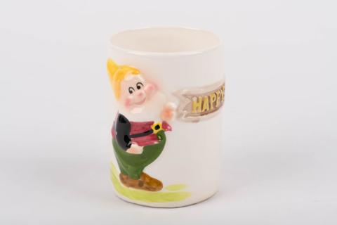 Snow White and the Seven Dwarfs Happy Ceramic Cup - ID: apr22230 Disneyana