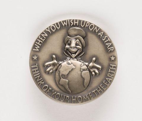 Jiminy Cricket Environmentality Medallion - ID: marjiminy22200 Disneyana