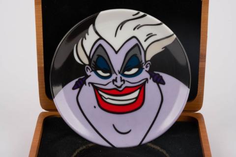Villains of Disney Miniature Ursula Charger Plate by Brenda White - ID: may22029 Disneyana