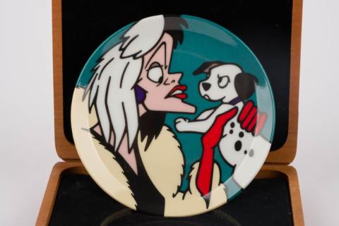 Villains of Disney Miniature Cruella Charger Plate by Brenda White - ID: may22031 Disneyana