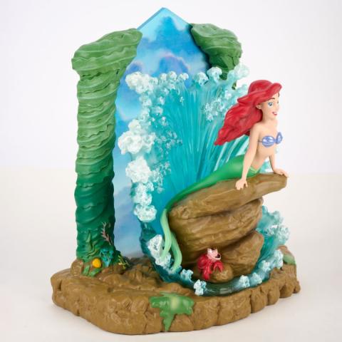 The Little Mermaid Light-Up Statue Figurine (2022) - ID: 028399318995 Disneyana