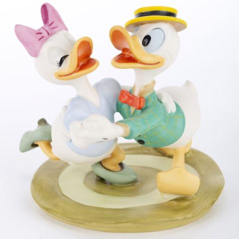 Daisy and Donald ‘Oh Boy, What A Jitterbug!' Figurine - ID: 035075410249 Disneyana