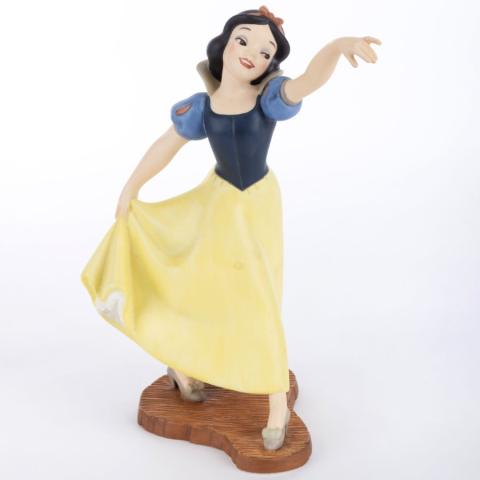 Snow White ‘The Fairest One of All' Figurine - ID: 035075410638 Disneyana