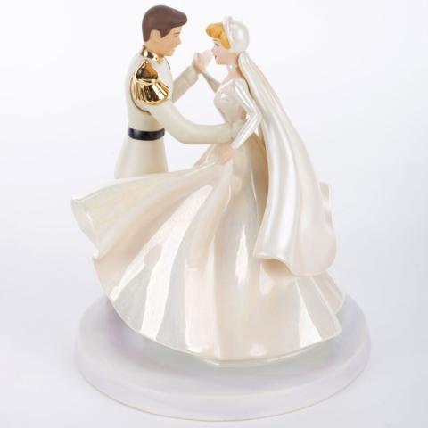 Cinderella & Prince Charming ‘Happily Ever After’ Cake Topper Figurine (2006) - ID: 045544066518 Disneyana