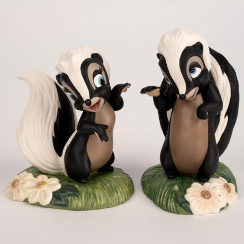 Flower & Skunk 'Knocked for A Loop' and 'Walking On Air' Figurine Set (2002) - ID: 761880205311 Disneyana