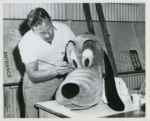Making Pluto's Head Finishing Touches 8x10 Promotional Press Photograph (1970) - ID: aug22046 Disneyana