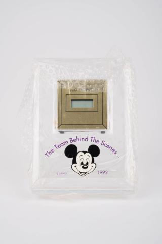 Disneyland The Team Behind the Scenes Desk Clock (1992) - ID: jul22557 Disneyana