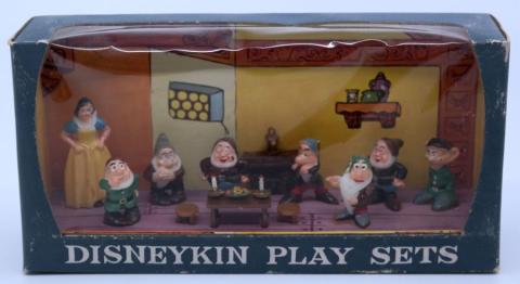 Snow White and the Seven Dwarfs Disneykin Play Set (c.1960s) - ID: julydisneyana21132 Disneyana