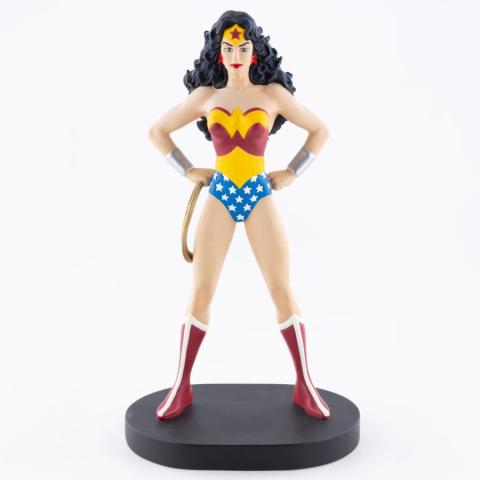 WB Studio Store "Wonder Woman" Statue (1999) - ID: mar24465 Pop Culture