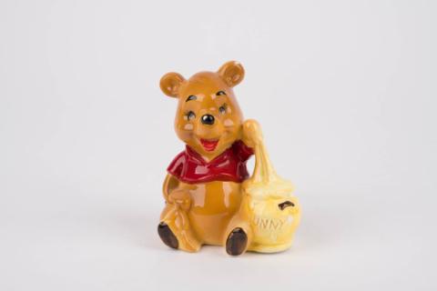 Winnie the Pooh Ceramic Figurine by Enesco (c.1970s) - ID: may22159 Disneyana