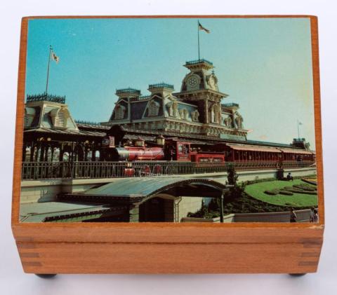 Disneyland Musical Wooden Box (c.1960s)  - ID: nov23379 Disneyana