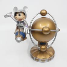 Disneyland New Tomorrowland Souvenir Figure- ID: aprdisneyland20330 Disneyana