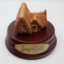Storybook Land Seven Dwarf's Cottage Miniature - ID: jundisneyana20373 Disneyana