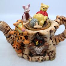 Winnie the Pooh Limited Edition Cardew Teapot - ID: mardisneyana21313 Disneyana