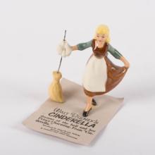 1950s Cinderella Miniature Figurine by Hagen Renaker - ID: Hagen00018cind Disneyana