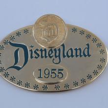 Disneyland 40th Anniversary Cast Member Badge Replica - ID: aprdisneyland21305 Disneyana