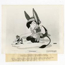 Pinocchio and Jiminy Cricket Illustration Theatrical Release Promotional Photograph - ID: aug22115 Walt Disney