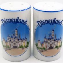 Disneyland Castle Salt and Pepper Shakers - ID: julydisneyana21119 Disneyana