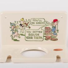 1950s Three Little Pigs Ceramic Toothbrush Holder by Shaw Pottery - ID: shaw00116pig Disneyana