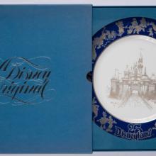 Disneyland 25th Anniversary Commemorative Plate - ID: mardisneyland22086 Disneyana