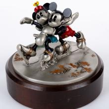 "Mice on Ice" Mickey & Minnie Pewter Figurine by Chilmark - ID: nov22157 Disneyana