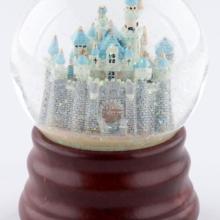Disneyland Castle Musical Snow Globe (1990s) - ID: apr24030 Disneyana