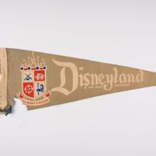 Disneyland Magic Kingdom Crest Souvenir Felt Pennant (c.1950's) - ID: jul22442 Disneyana