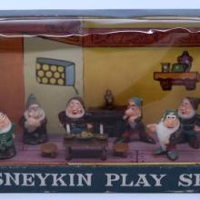Snow White and the Seven Dwarfs Disneykin Play Set (c.1960s) - ID: julydisneyana21132 Disneyana