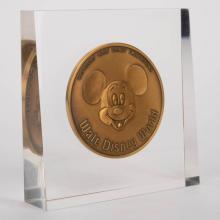 Walt Disney World Grand Opening Commemorative Medallion in Lucite Block (1971) - ID: jun23106 Disneyana