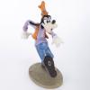 Goofy ‘Oh, the World Owes Me a Livin' Figurine (1997) - ID: 761880411385 Disneyana